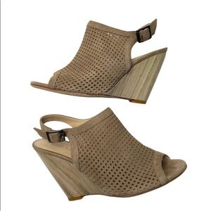 M. Gemi | The Vivo Tan Suede Peep Toe Wedge 38.5 8.5 M
